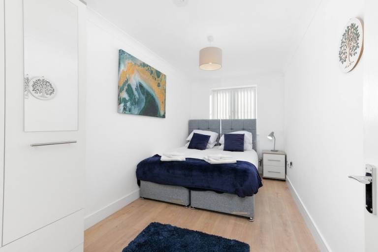 Apartment  Uxbridge