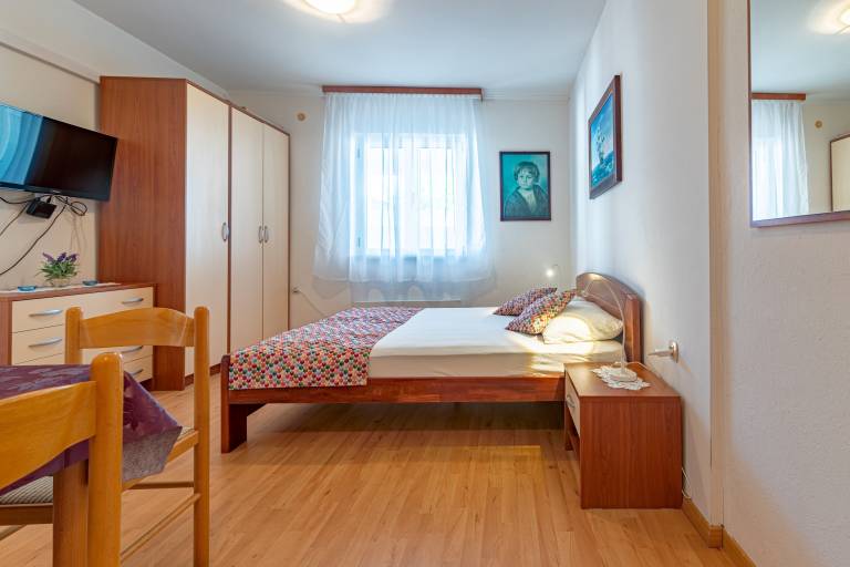 Two bedroom apartment with terrace Jelsa (Hvar) (A-134-c) in Jelsa