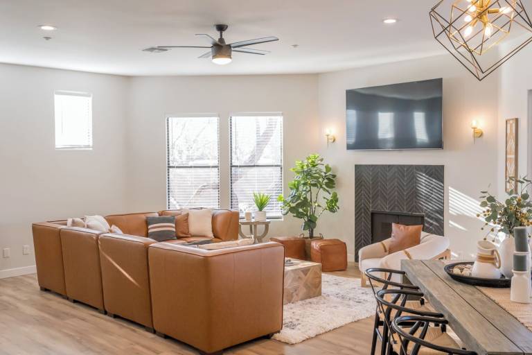 House Pinnacle Foothills