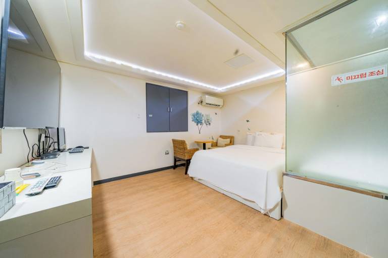 Yeongdeungpo The Moon Hotel in Seoul
