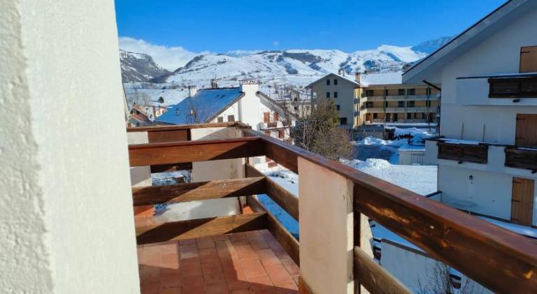 Apartment with 2 rooms for 6 persons in L'Aquila
