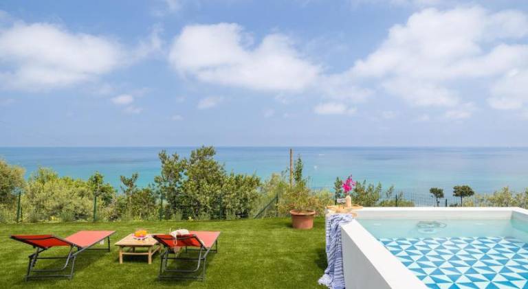 Pleasant rental apartment with pool | Close to the beach | Pets are welcome in Cefalù