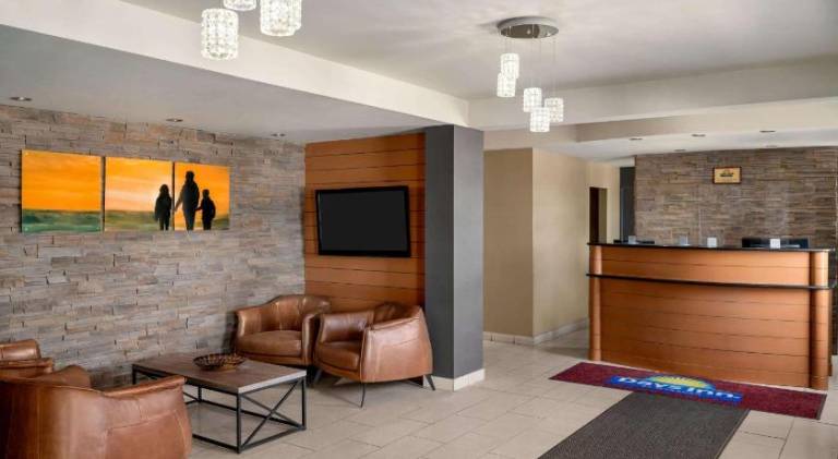 Days Inn by Wyndham Fredericton — photo 3