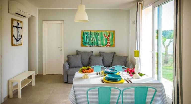 Apartment with barbeque & garden — photo 3