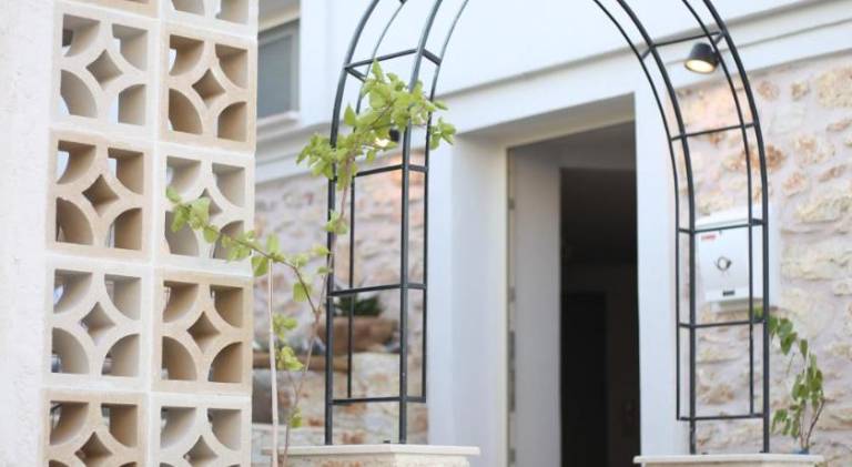 House with terrace in Skiathos