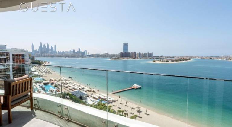 Azizi Mina The Palm, Free beach and pool access — photo 2