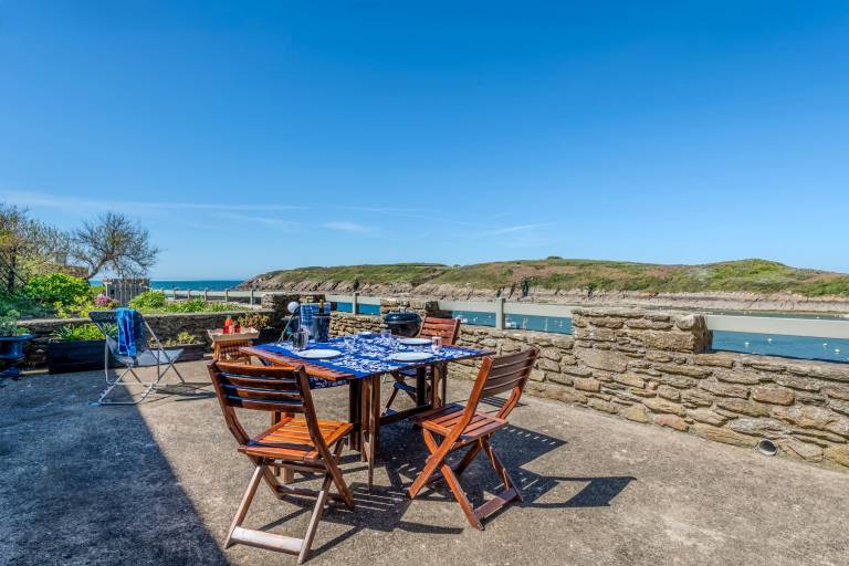 Children-friendly big house with garden, grill & terrace | Sea view | Close to the beach | Pet-friendly in Plougonvelin
