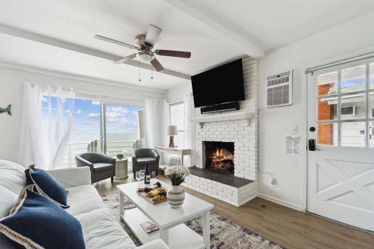 Condo  Eastern Malibu