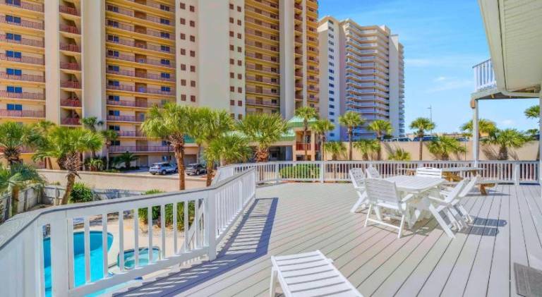 House with hot tub & pool | Close to the beach | Pets are welcome — photo 4