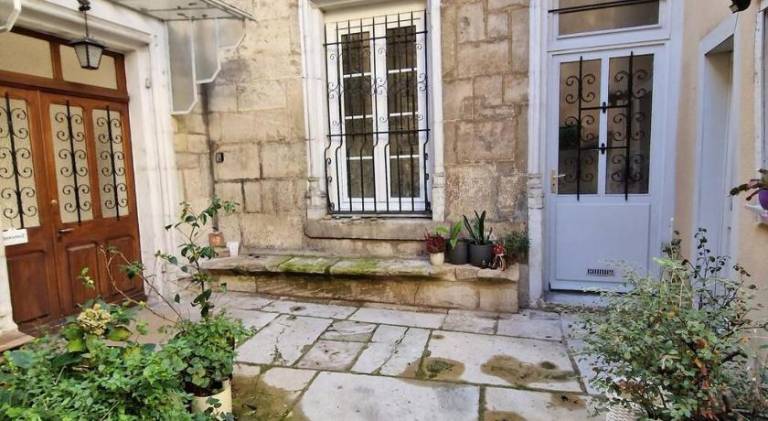 Apartment with 1 room for 4 persons in Dole