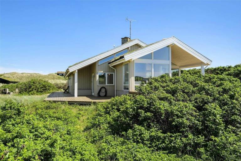 Charming house with terrace & BBQ | Close to the beach | Dogs allowed in Lokken
