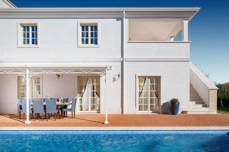 Villa with BBQ, yard & private pool | Pool view — photo 2