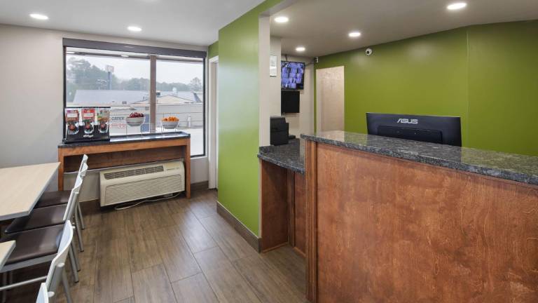 SureStay by Best Western Jasper — photo 3