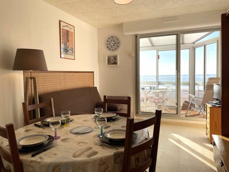 Apartment with 1 room for 4 persons — photo 4