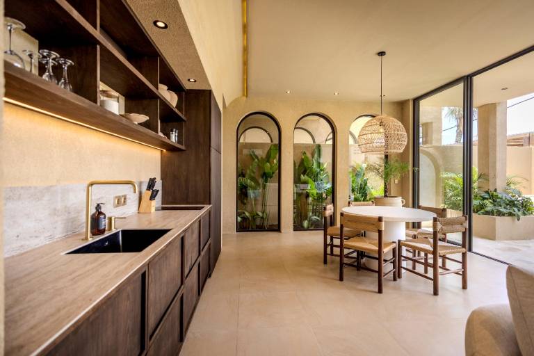 Villa with garden, pool & terrace — photo 3