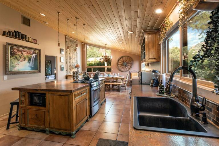 House  Village of Oak Creek