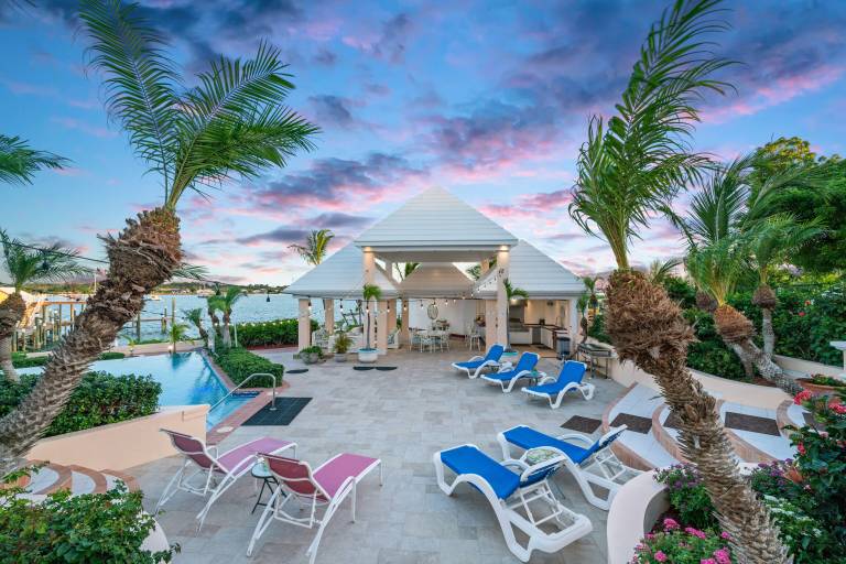 Villa  Marsh Harbour