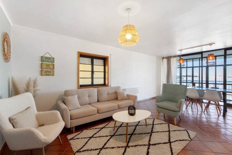 Family-friendly pleasant apartment with fast internet | City view | Pets are welcome — photo 2