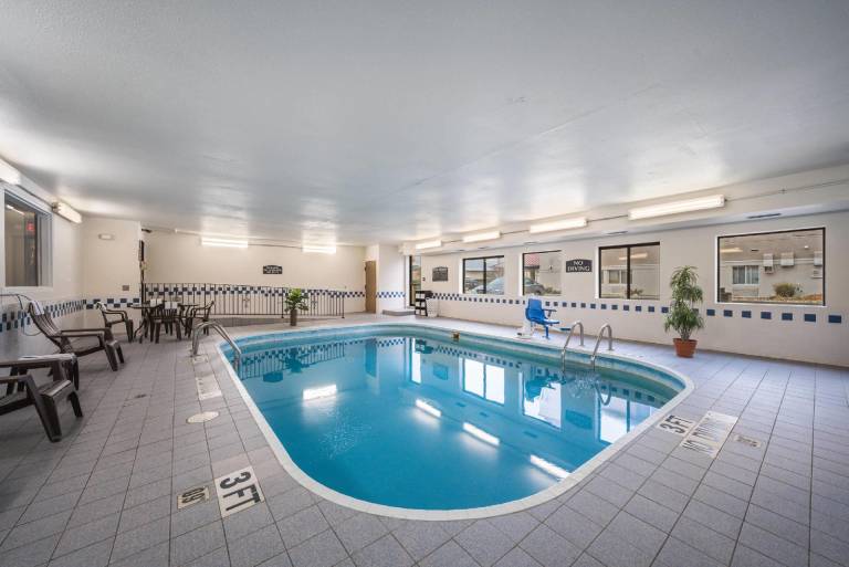 Quality Inn & Suites Sioux Falls South — photo 3
