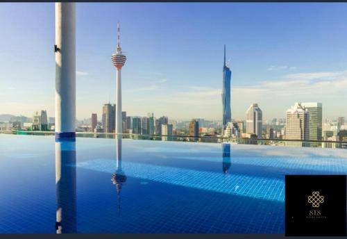 The colony by infinitum KLCC SKY POOL BY STS ROYAL Suites