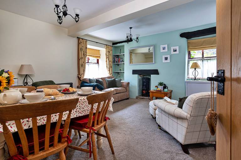 Cottage with 2 rooms for 4 persons — photo 2