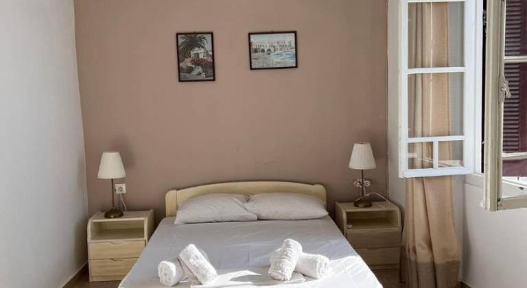 Charming rental apartment with terrace | Dogs allowed in Tinos