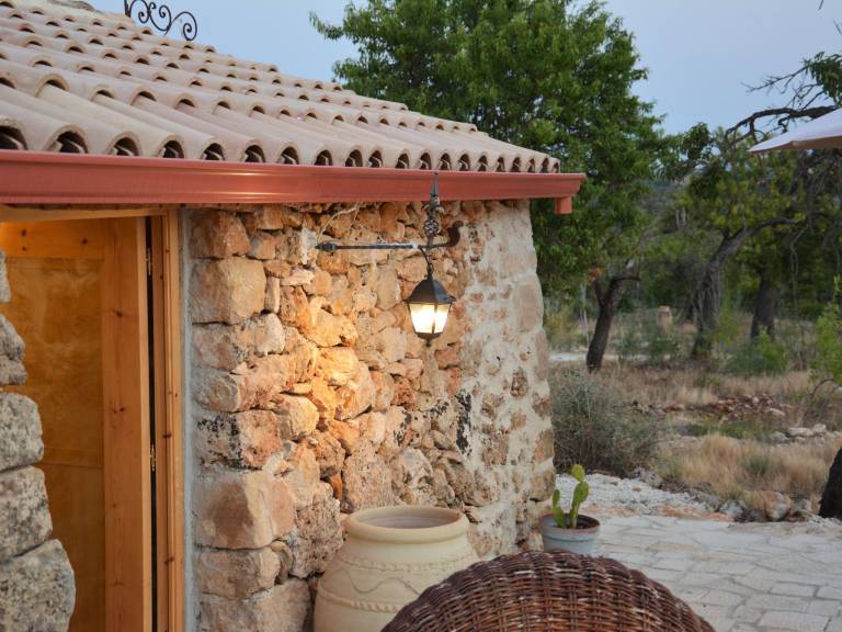 Vacation home with patio & garden — photo 3