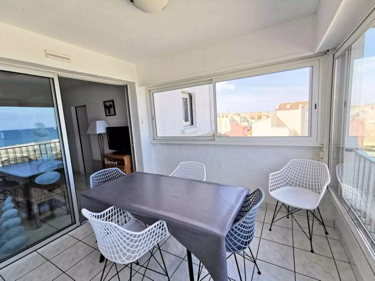 Apartment with 2 rooms for 6 persons — photo 4