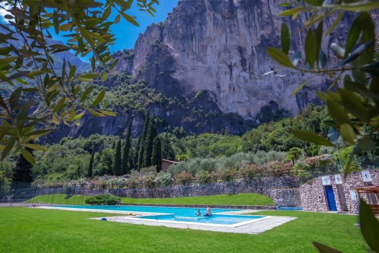 Ferienwohnung mit Pool in Riva del Garda, Trentino-Südtirol f&uuml;r max. 4 Personen