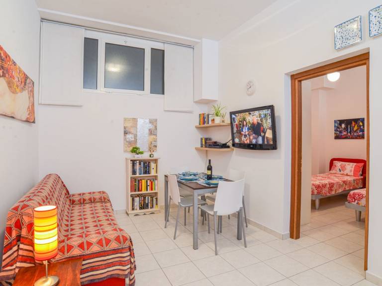 Holiday apartment with 2 rooms for 5 persons — photo 2