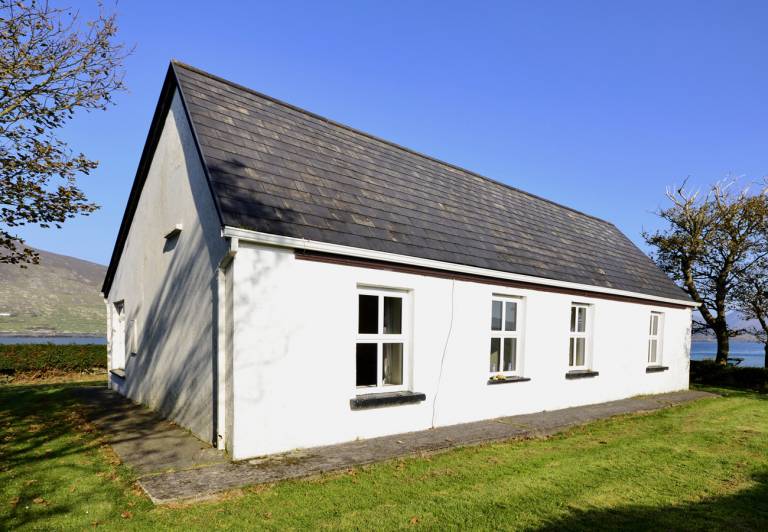 Beautiful cottage with yard | Close to the beach | Pet-friendly — photo 3