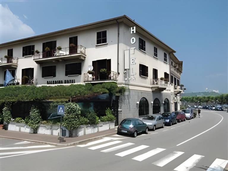 Hotel Giardino in Arona