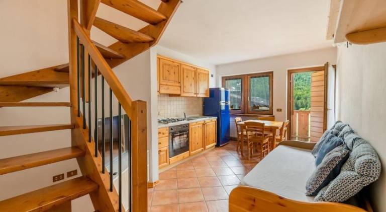 Holiday apartment with terrace & yard in Borca di Cadore