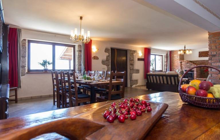 Ample villa with grill, garden & private pool | Pets are welcome — photo 5
