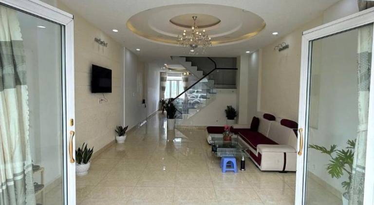 Villa with 6 rooms for 15 persons — photo 4