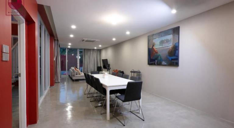 Villa with private pool & barbeque | Perfect for remote work | Pets are welcome — photo 3