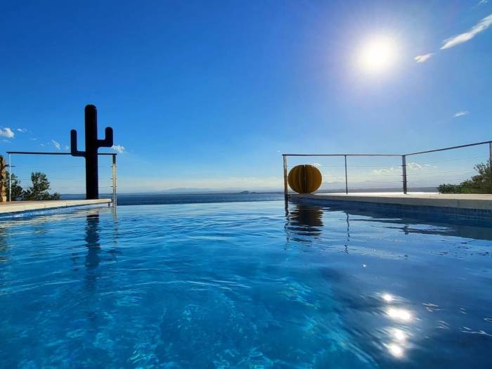 210 M² Villa ∙ 4 Habitaciones ∙ 9 Huéspedes - Roses