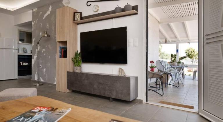 Lovely villa with yard, terrace & barbeque | Pet-friendly — photo 2