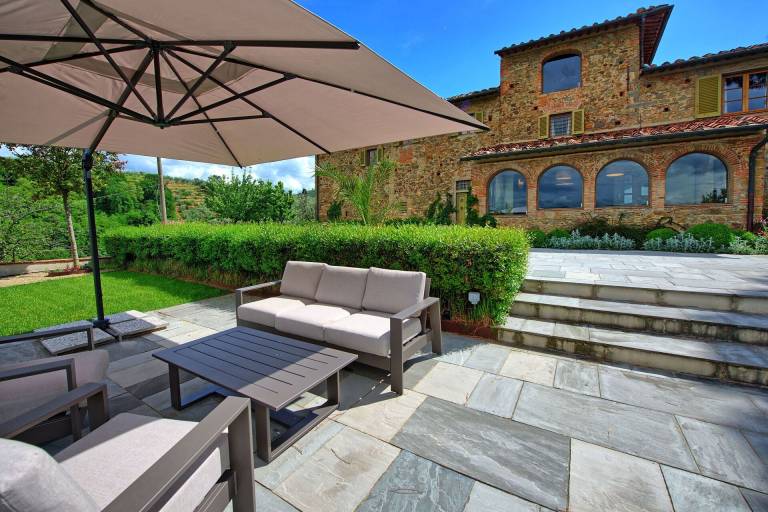 Family-friendly ample villa with barbecue, private pool & patio | Pets allowed in Pistoia