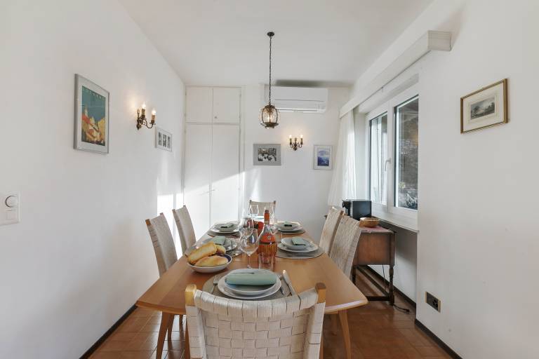 Holiday apartment with garden, barbeque & patio | Mountain view — photo 5