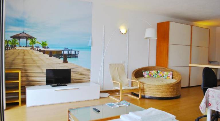 Apartment with terrace — photo 5