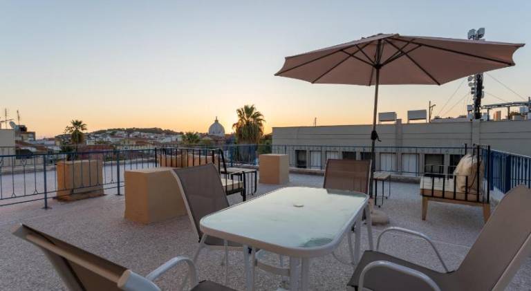 Rental apartment with terrace | Pets allowed in Lesvos