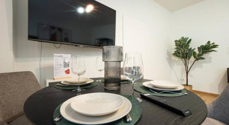 Apartment | Close to Hundertwasserhaus — photo 5