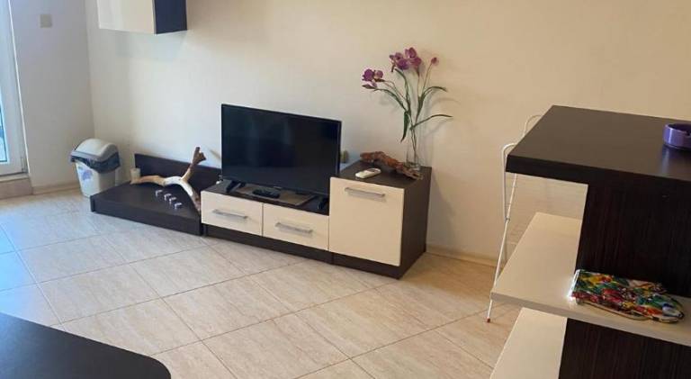 Rental apartment with pool — photo 2