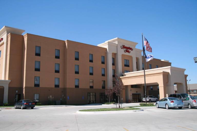 Hampton Inn Garden City — photo 3