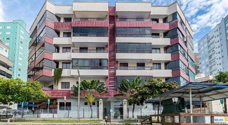 Aptos em Predio a Beira-mar em Meia Praia, Itapema - EVBs — photo 4