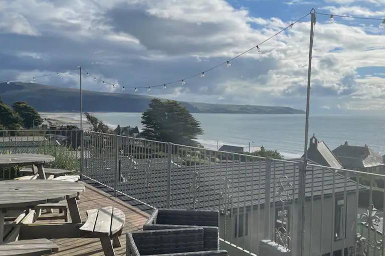 Cabin  Barmouth