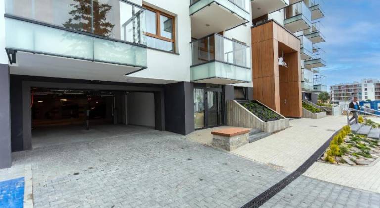 Holiday apartment with pool — photo 4