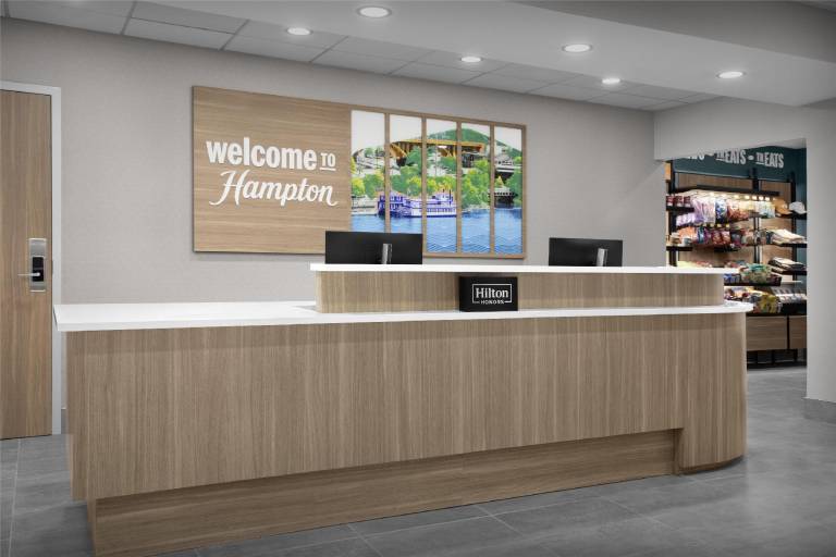 Hampton Inn Lenoir City — photo 4
