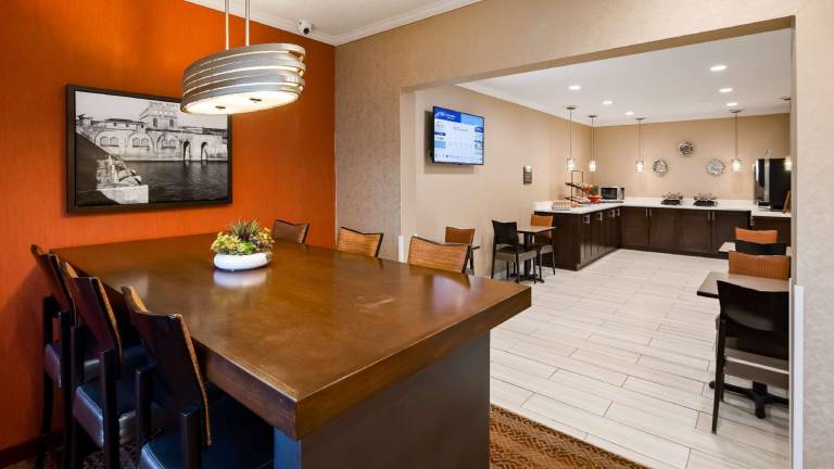 Best Western Muscatine / Pearl City Hotel — photo 5
